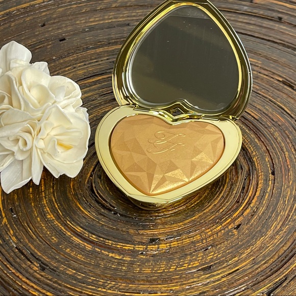 Too Faced Love Light Highlighter Makeup Gold Nwt - Picture 6 of 12